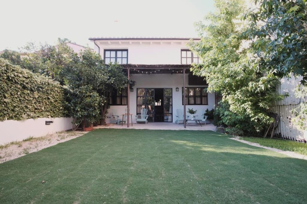 La Casa Del Jardin Villa Candeleda Exterior photo